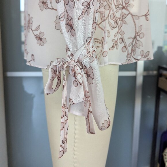 BCBGMAXAZRIA Pink Floral Chiffon Drape Top Size S - Picture 7 of 8